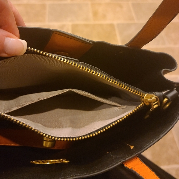 Co*ch Inspired - Picture 6 of 6